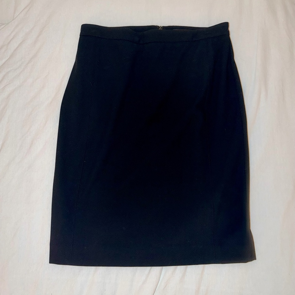 Black Suit Skirt Ann Taylor (Size 2)